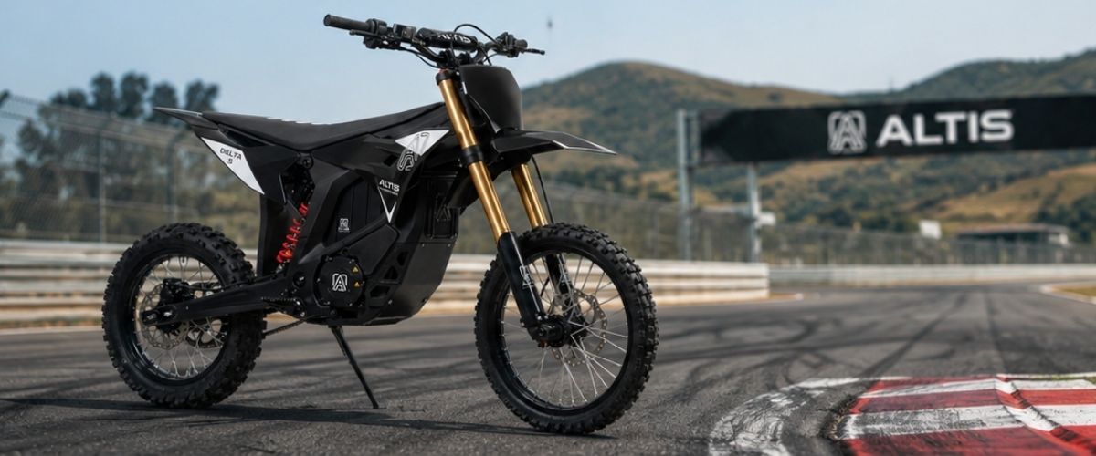 Altis Delta S Electric Dirt Bike - Action Image