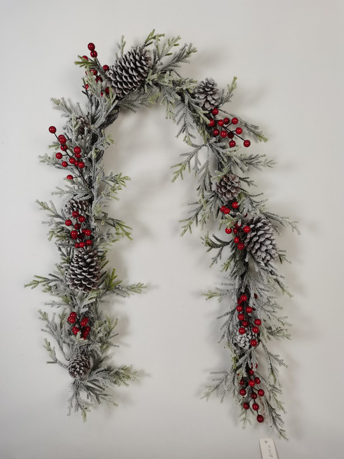 Garland with Berries and Acorns 6FT