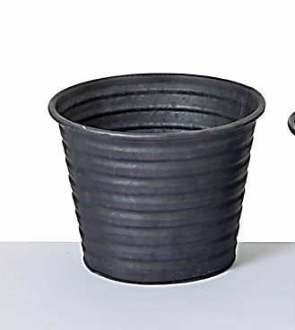 18cm Metal Pot Black