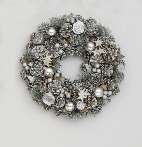 38cm Ball/Cone/Star Wreath Silver