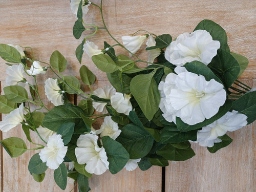65cm Petunia Hanger Cream