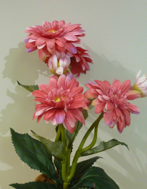 34cm Gerbera Bush Hot Pink