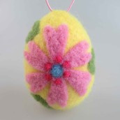 Felt Egg with Pink Flower 5x5x7cm