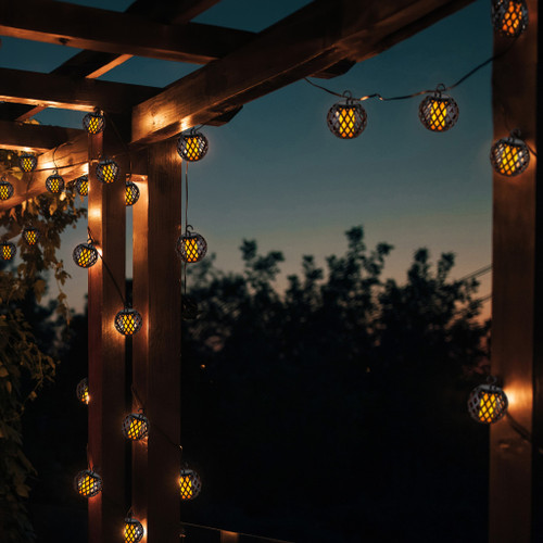 Set of 10 Solar hanging lantern with flickering bulb
