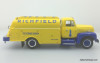 First Gear 1:34 1957 International R-190 Fuel Tanker: Richfield 