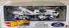 Hot Wheels Premium 1:64 Car Culture Diorama Ford Race Team