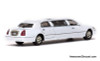 Sun Star 1:43 2000 Lincoln Town Car Limousine, White