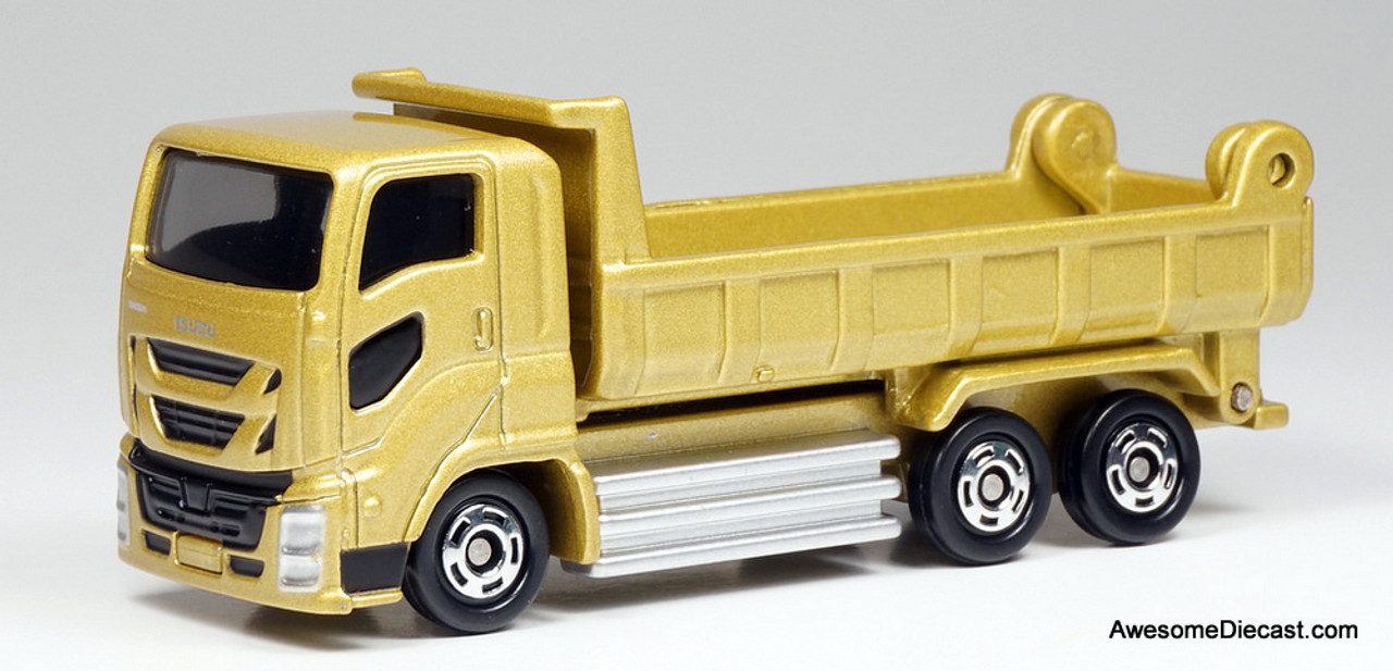 tomica isuzu giga dump truck