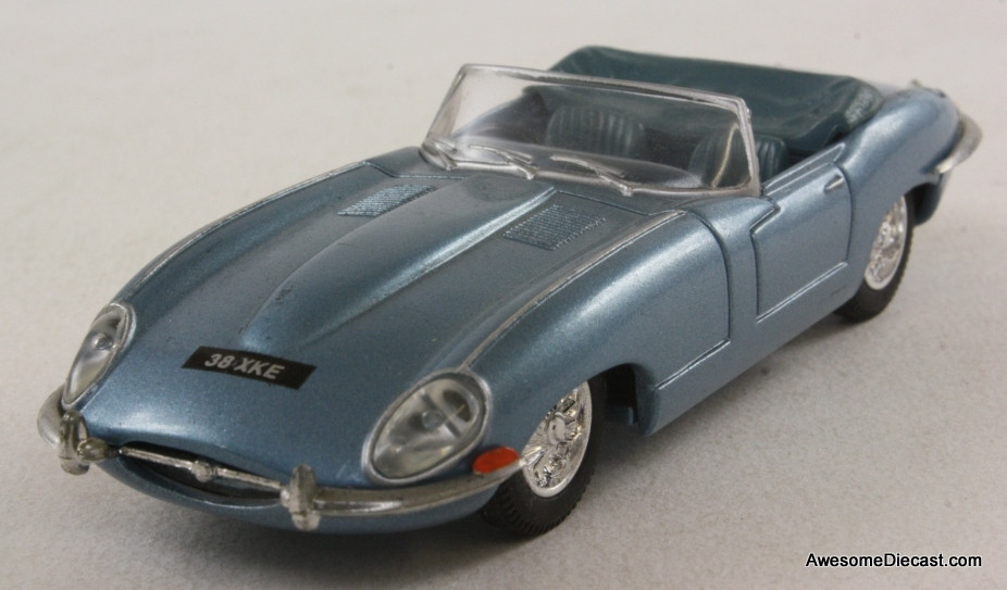 Corgi 1 43 Jaguar E Type Convertible Metallic Blue