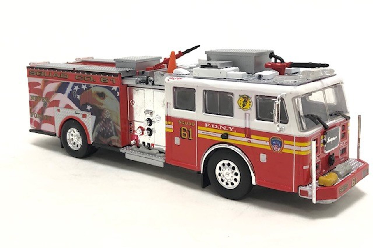 CODE3 FDNY SEAGRAVE ENGINE 59 1/64 消防車 Code 3 FDNY Seagrave Rear Mount Hook & Ladder 174 Die-cast 1
