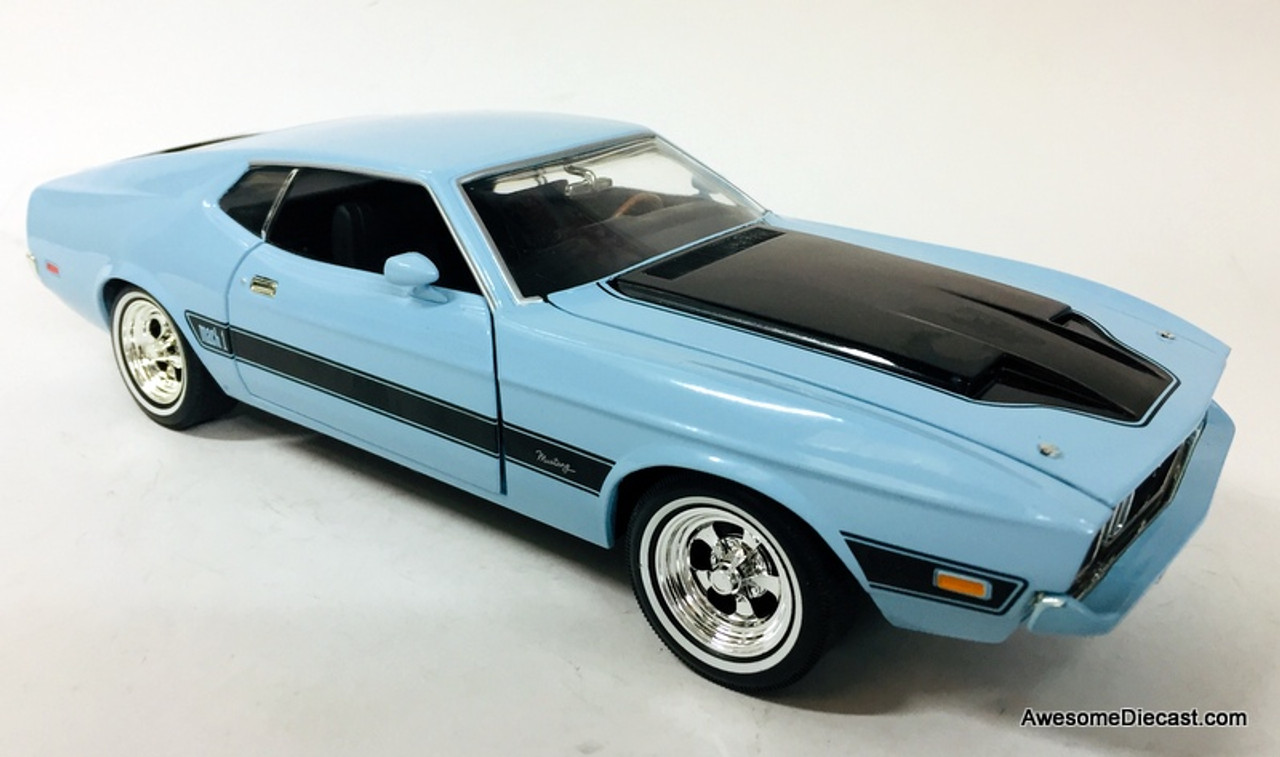 American Muscle 1:18 1973 Ford Mustang Mach 1, Light Blue