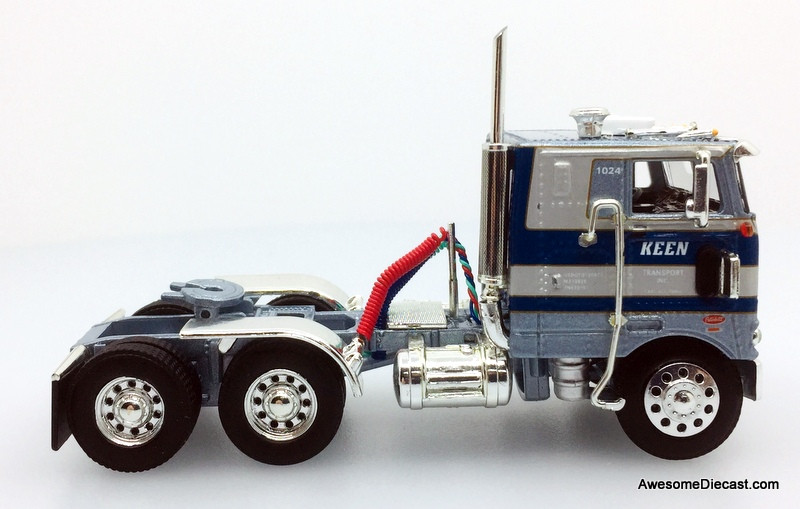 DCP 1:64 Peterbilt 352 COE 86