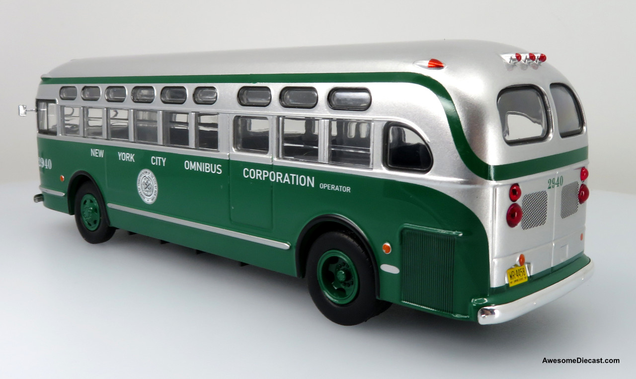 Iconic Replicas GM TDH 3610 Transit Bus 1:43 1948: New York Omnibus