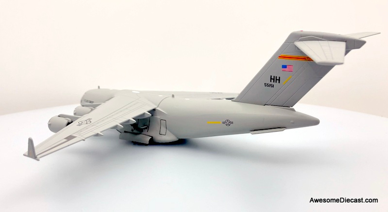 Flight Deck Models 1:200 Boeing C-17 Globemaster 111: United