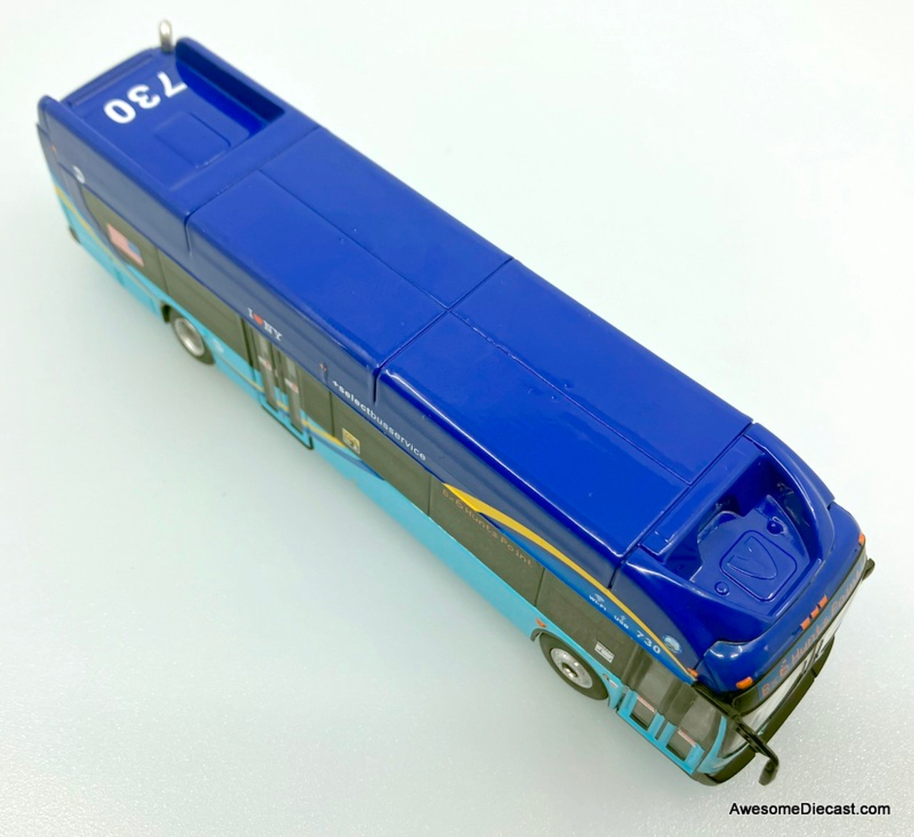 【LittleButterflies専用ページ】TEAM ID LARA23.5 Iconic Replicas 64-0425 is 1/64th scale diecast model of NYC