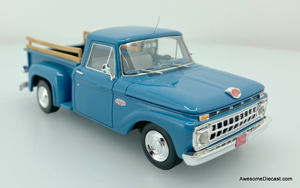 Goldvarg Collection 1:43 1965 Ford F-100 Stepside, Caribean Turquoise