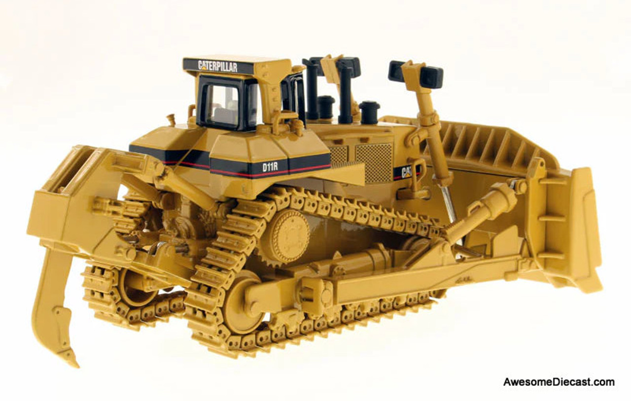 Diecast Masters 1:50 Cat D11R Track Type Tractor