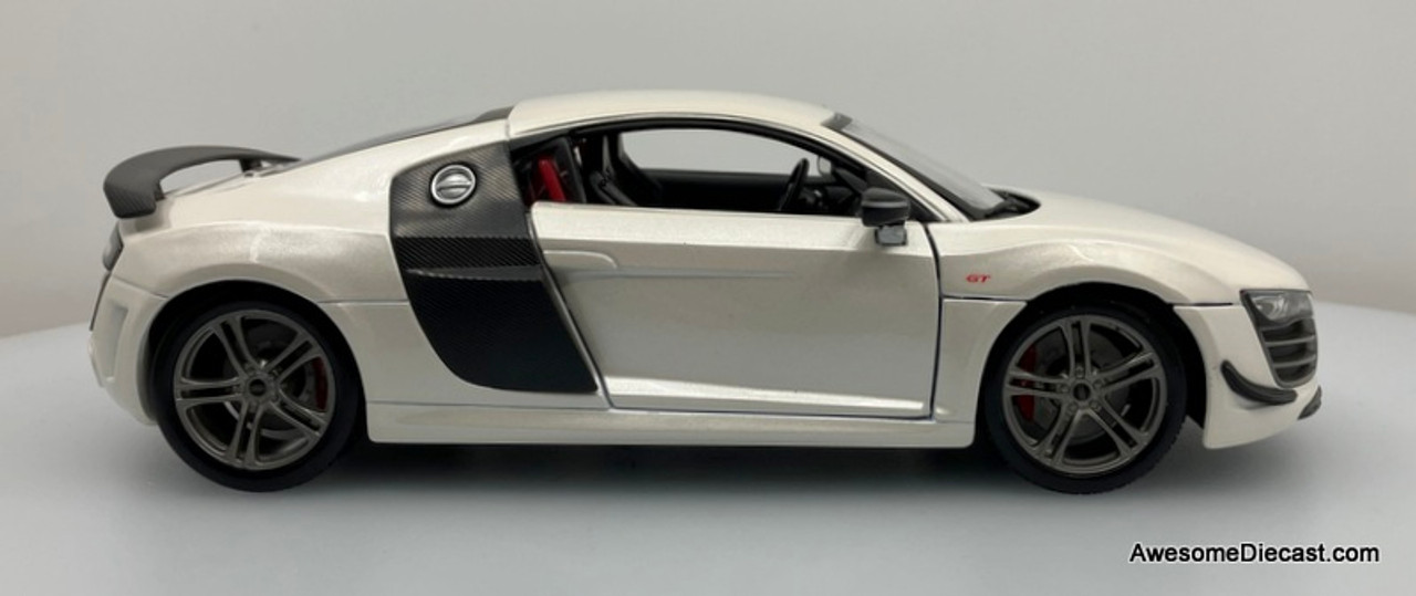 Maisto Special Edition 1:18 Audi R8 GT, Pearlescent White
