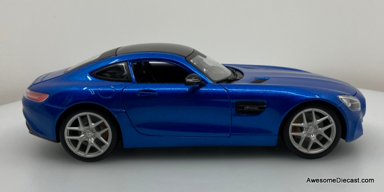 New! MAISTO 1:18 Scale Mercedes Benz AMG GT in Blue Diecast Model Car