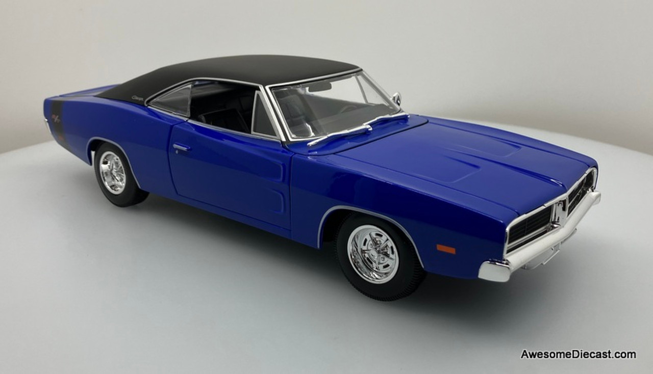 Maisto Special Edition 1:18 1969 Dodge Charger R/T, Blue/Black