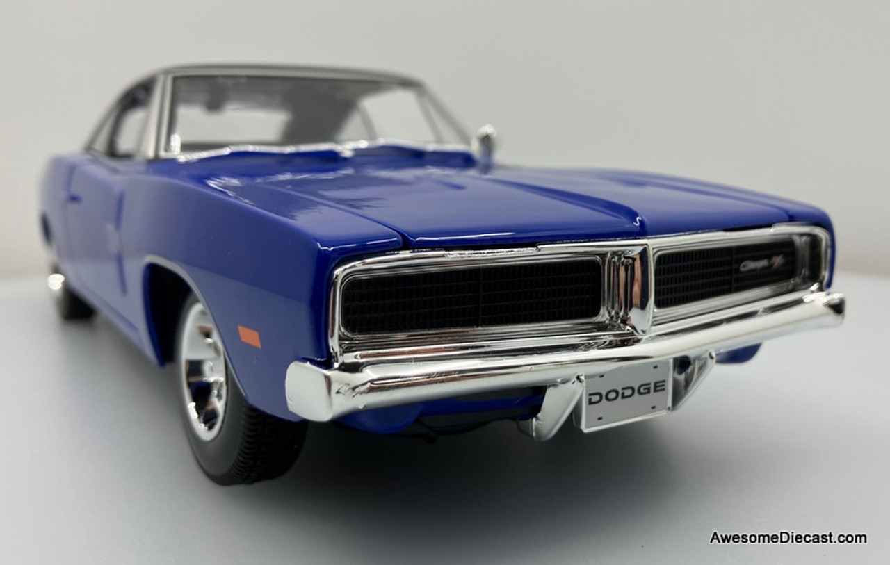 Maisto Special Edition 1:18 1969 Dodge Charger R/T, Blue/Black