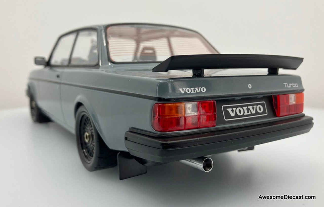 IXO 1:18 1985 Volvo 240 Turbo Custom, Gray