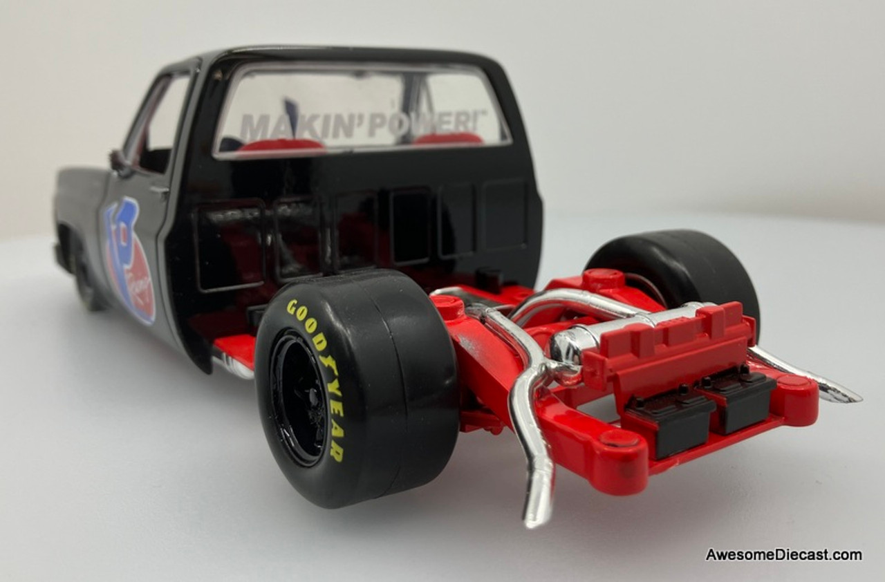 M2 Machines 1:24 1973 Chevrolet Cheyenne Super 10: VP Racing