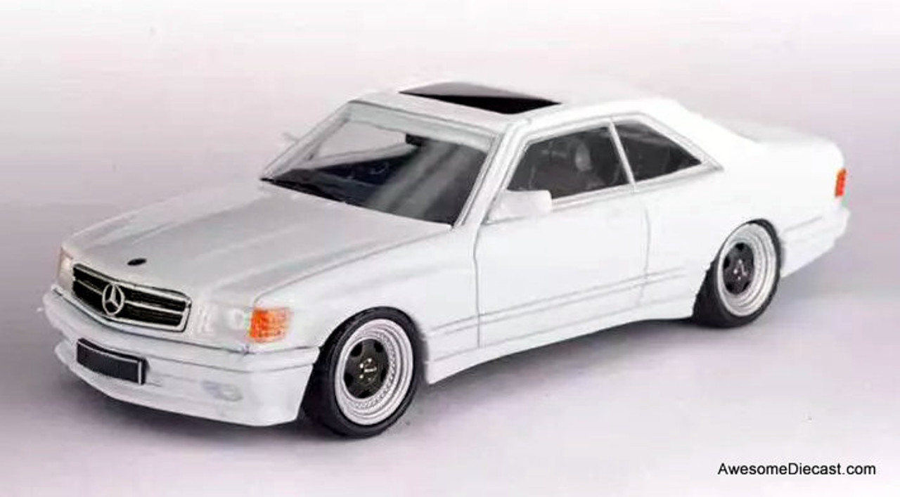 Rhino Model 1:64 Mercedes Benz 560 SEC AMG, White