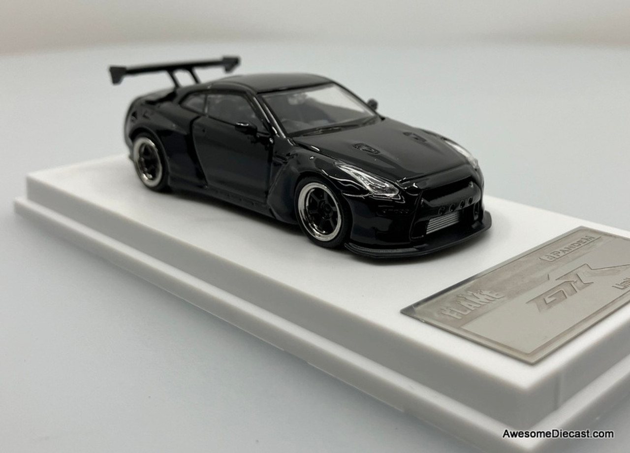 mini gt NISSAN GT-R R35 BLACK