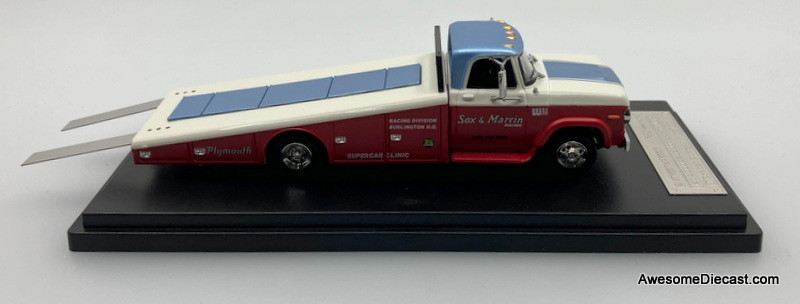 1970 Dodge D-300 Ramp Truck: Sox & Martin 1:64 Diecast Model Truck by ...