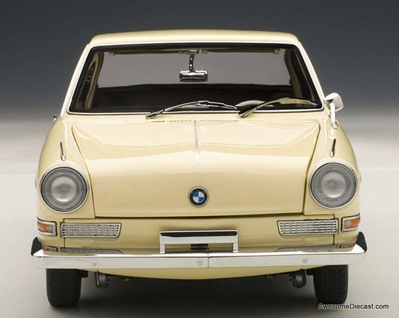 オートアート　1/18　BMW　700　スポーツ　クーペ オートアート 1/18 BMW 700 スポーツ クーペ BMW 700 Coupe 1:18