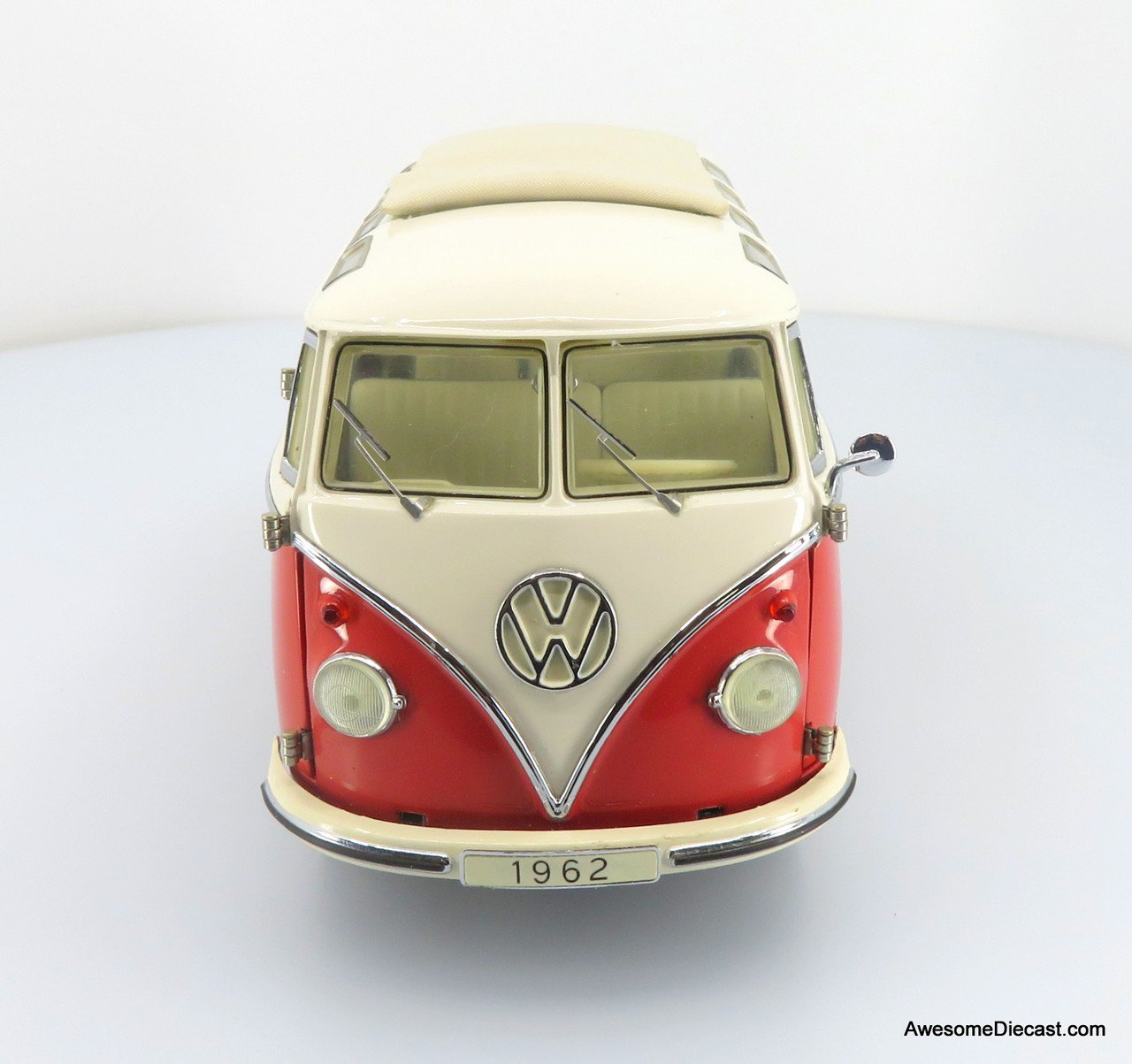 1962 Volkswagen Microbus - Red/Cream 1:24 Diecast Model by