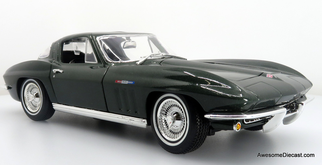 Maisto 1965 Chevrolet Corvette 特別版 1965 Chevrolet Corvette Silver Special Edition 1/18 Diecast