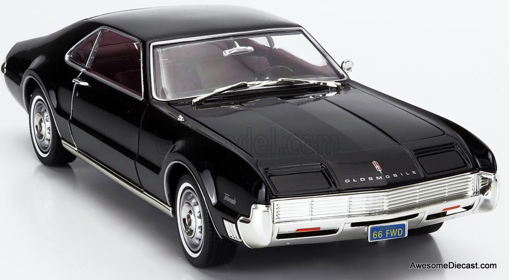 1966 Oldsmobile Toronado, Black 1:18 Diecast Model Car by Road