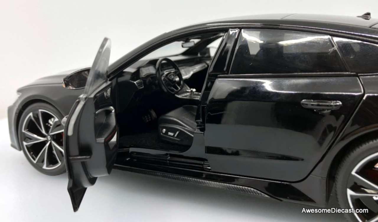 Audi RS7 1/18 高品質合金ミニカー ライト音付き Audi RS7 1/18 高品質合金ミニカー ライト音付き Amazon.co.jp