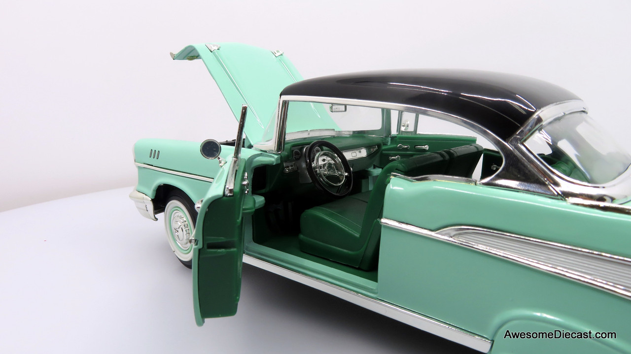 1957 Chevrolet Bel Air, Green 1:18 Diecast Model Car by Road Signature