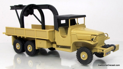Dan 1:43 GMC CCKW Military Wrecker (Desert Paint Scheme)