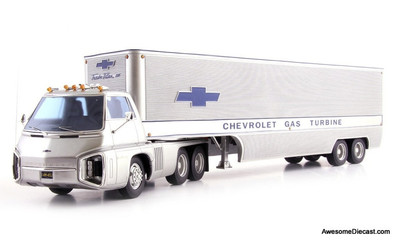 AutoCult 1:43 1966 Chevrolet Titan Turbo III Car Transporter