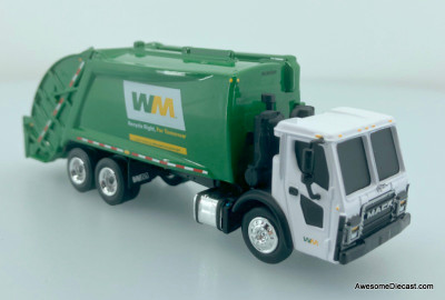 First Gear 1:34 Mack LR Refuse Truck w/McNeilus Meridian Front