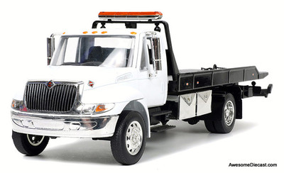 Jada 1:24 International DuraStar 4400 Role Back Flatbed, White