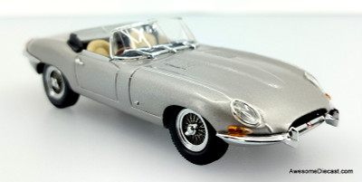 Kyosho 1:43 Jaguar E-Type Coupe, Blue
