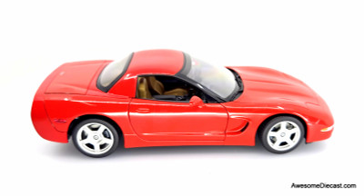 1998 Chevrolet Corvette C5 - Silver 1:18 Diecast Model by UT Models