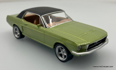 Ford Thunderbird Coupe, Metallic Green 1:43 Diecast Model