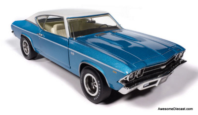 1969 Chevrolet Chevelle SS 396, Azure Turquoise/White 1:18 Diecast Model Car by Auto World