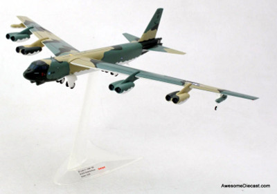 Herpa 1:200 Boeing B-52G Stratofortress: USAF 42nd Bombardment