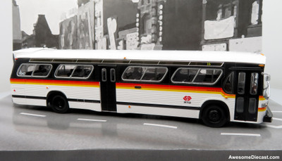 GM New Look Transit Bus: Los Angeles SCRTD 1:87 (HO) ABS Plastic Bus by Rapido