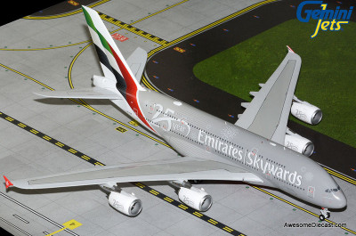 Airbus A380-800: Emirates Airline (Reg #A6-EUE) 25th Anniversary 1:200 Diecast Model Plane by Gemini 200
