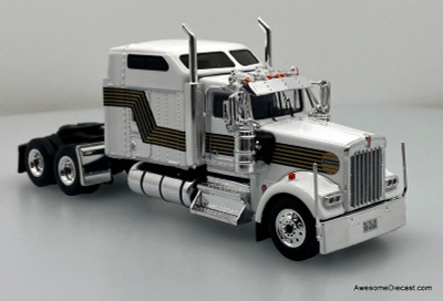 1995 Kenworth W900 Sleeper Tractor, White 1:64 Diecast Model Truck by IXO