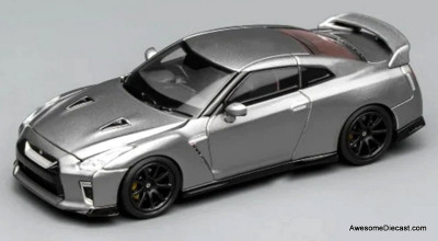 2020 Nissan GTR R-35 Track Edition Engineered By Nismo, Dark Metallic Gray 1:64 Diecast Model Car by MotorHelix