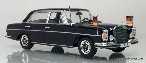 Minichamps 1:43 Mercedes-Benz 300 SEL - Federal Chancellor Willy Brandt